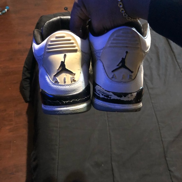 Air Jordan 3’s - Picture 3 of 6